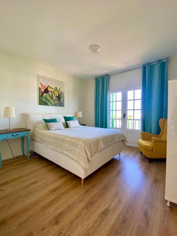 Apartamento Om Con Piscina Y Vistas Al Mar Apartment Costa Teguise Exterior photo